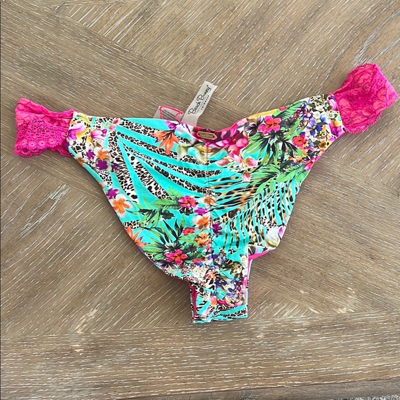 HOT TROPIC BEACH BUNNY BIKINI 🐰 - Picture 5 of 9